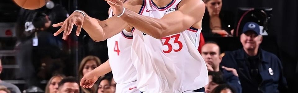 开云体育官网-最近一段时间的状态一塌糊涂，快船对于锋线老将的使用存在问题？